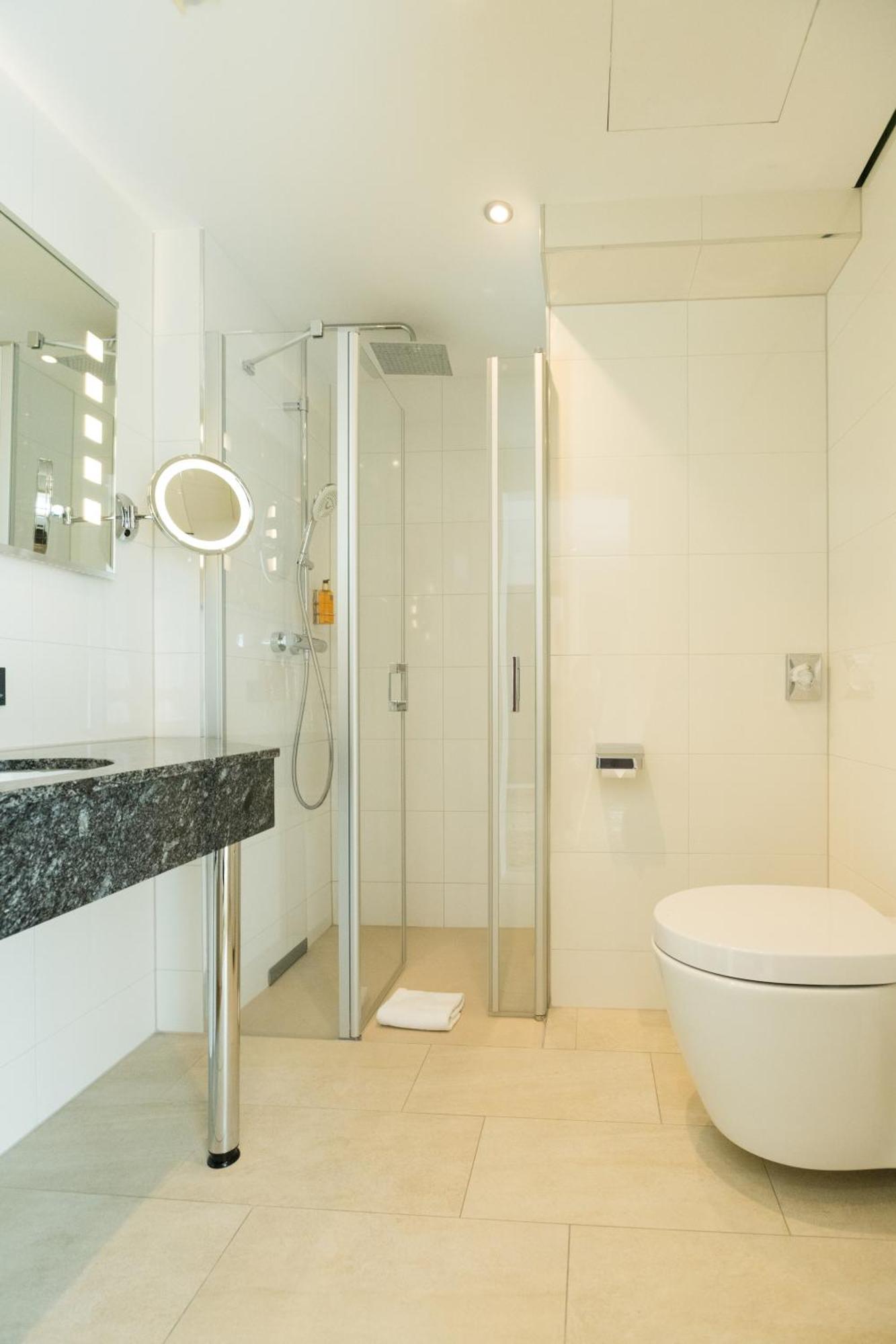 Отель Schopenhauer Hof 4*